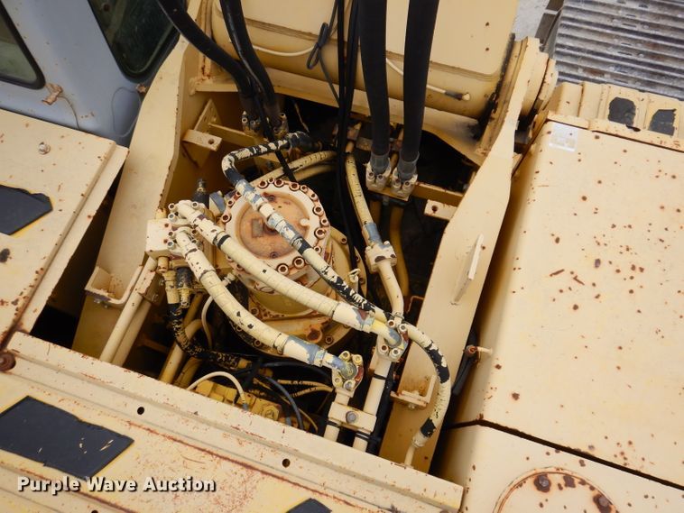 image for item KA9473 2001 Kobelco SK480LC  excavator