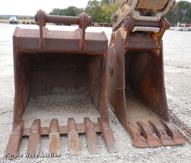 image for item KA9473 2001 Kobelco SK480LC  excavator