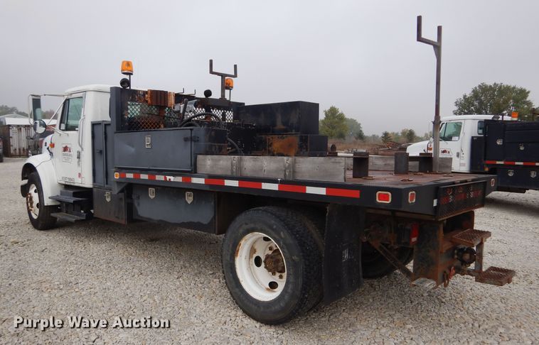 image for item KA9475 1998 International 4700  flatbed truck