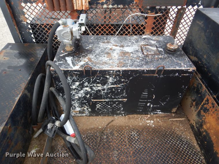 image for item KA9475 1998 International 4700  flatbed truck