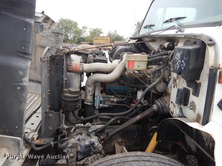 image for item KA9475 1998 International 4700  flatbed truck