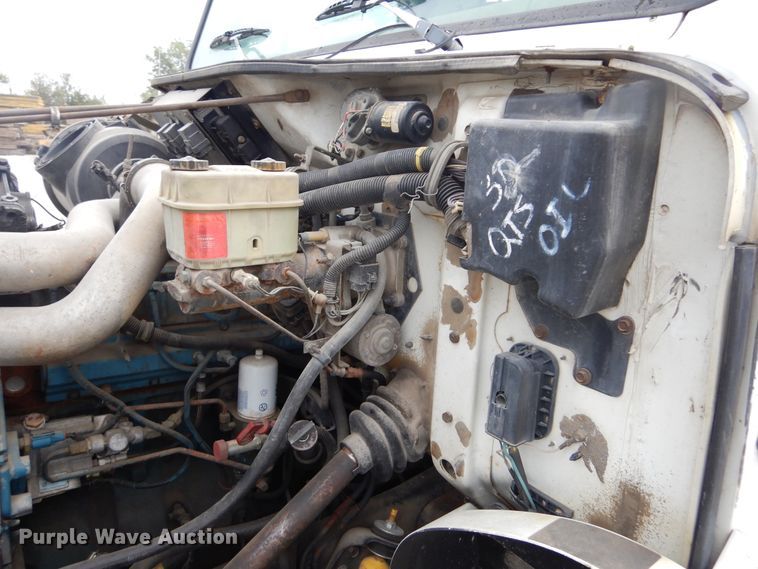 image for item KA9475 1998 International 4700  flatbed truck