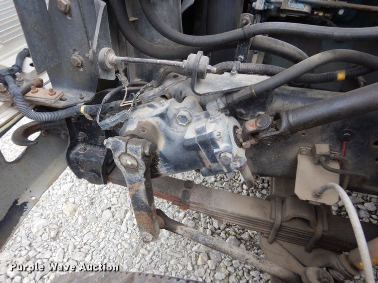 image for item KA9475 1998 International 4700  flatbed truck