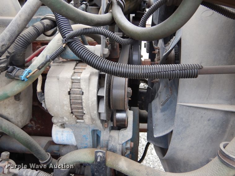 image for item KA9475 1998 International 4700  flatbed truck