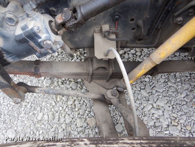 image for item KA9475 1998 International 4700  flatbed truck