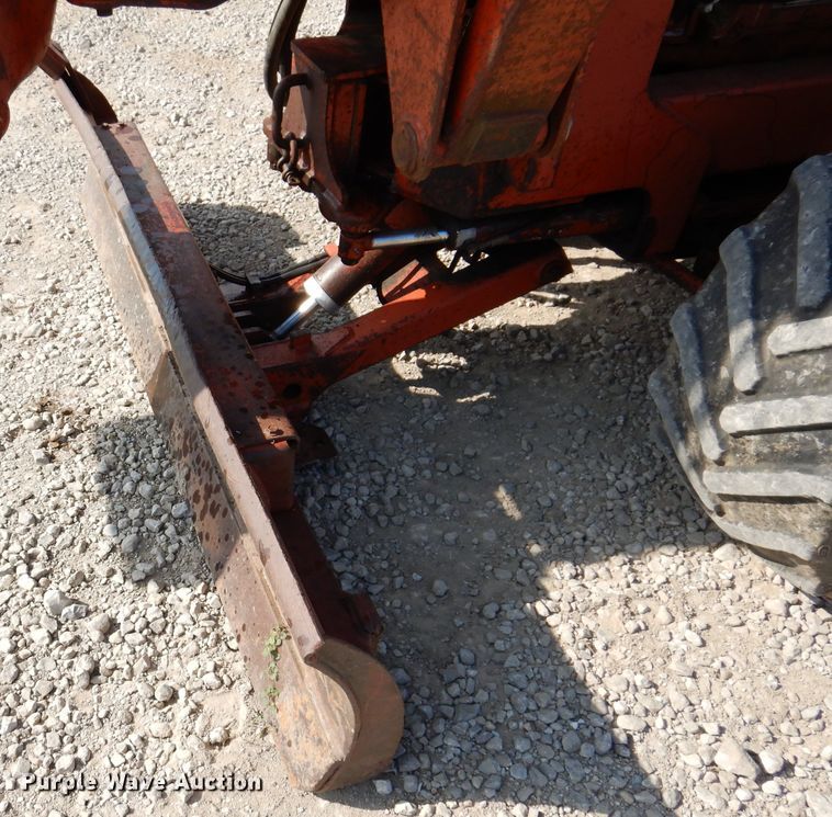 image for item KA9495 1988 Ditch Witch 5110  trencher