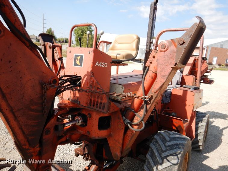 image for item KA9495 1988 Ditch Witch 5110  trencher
