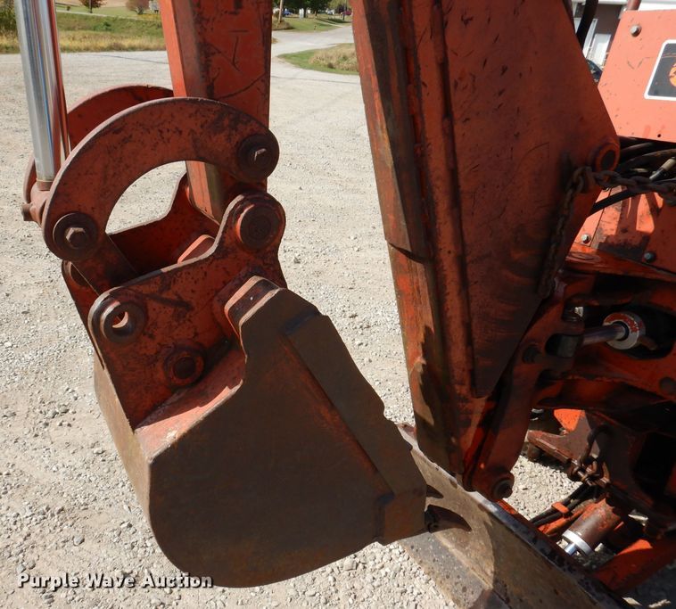 image for item KA9495 1988 Ditch Witch 5110  trencher
