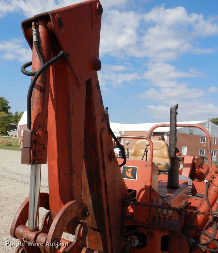 image for item KA9495 1988 Ditch Witch 5110  trencher