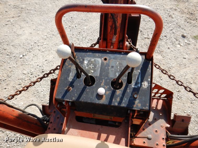 image for item KA9495 1988 Ditch Witch 5110  trencher