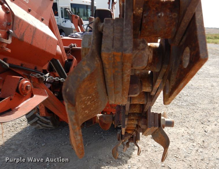 image for item KA9495 1988 Ditch Witch 5110  trencher