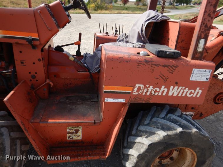 image for item KA9495 1988 Ditch Witch 5110  trencher