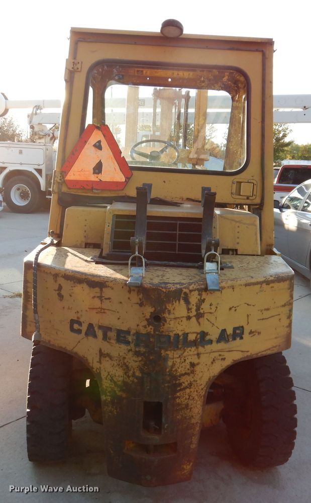 image for item KA9591 Caterpillar V80E  forklift