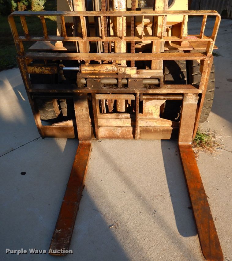 image for item KA9591 Caterpillar V80E  forklift