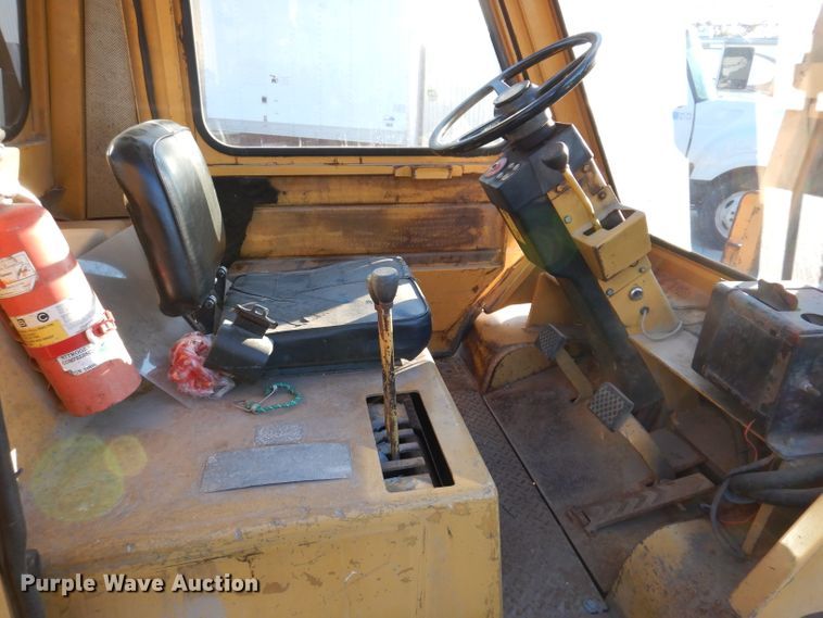 image for item KA9591 Caterpillar V80E  forklift