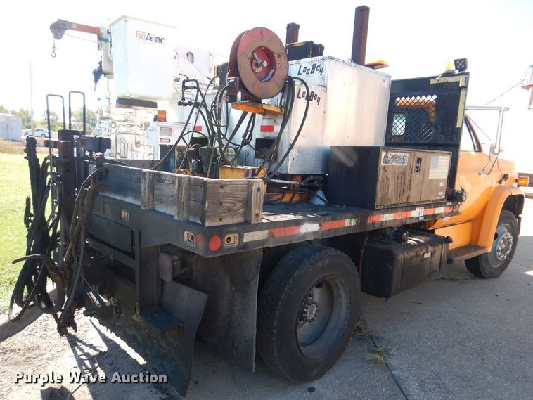 image for item KA9594 1987 GMC Sierra  flatbed truck