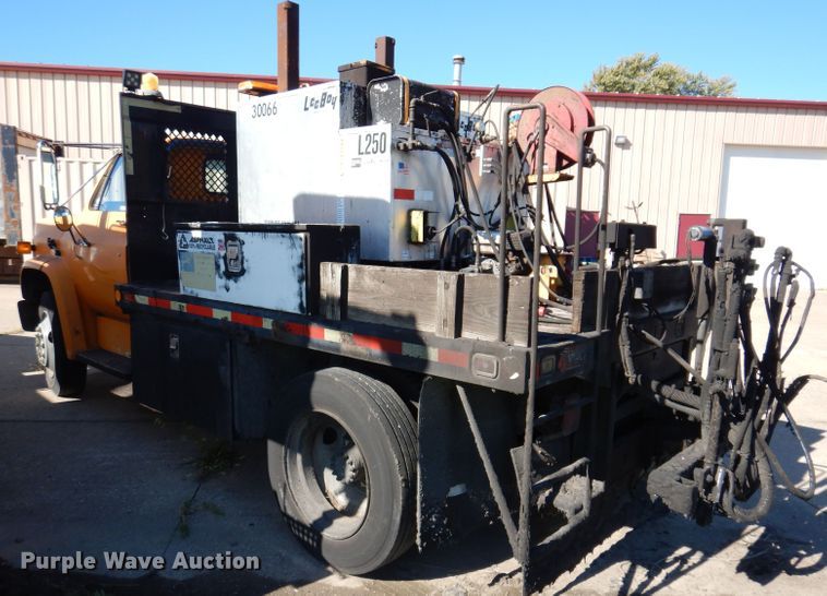 image for item KA9594 1987 GMC Sierra  flatbed truck