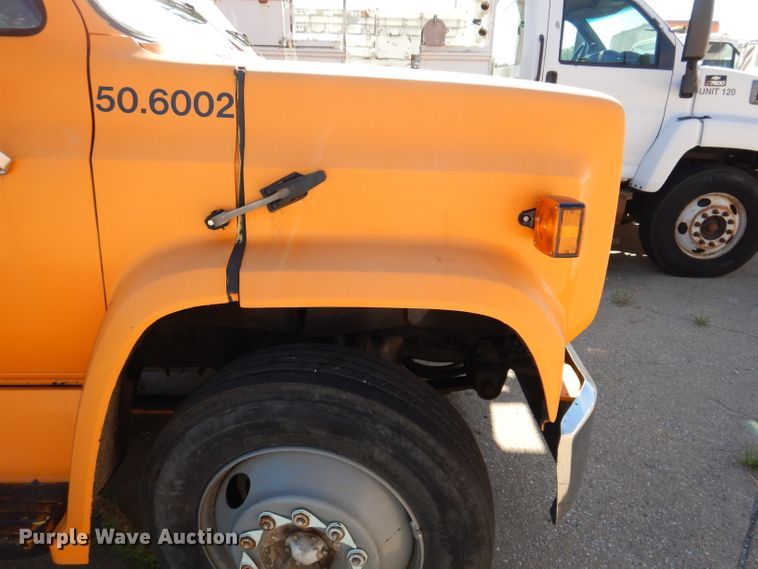 image for item KA9594 1987 GMC Sierra  flatbed truck