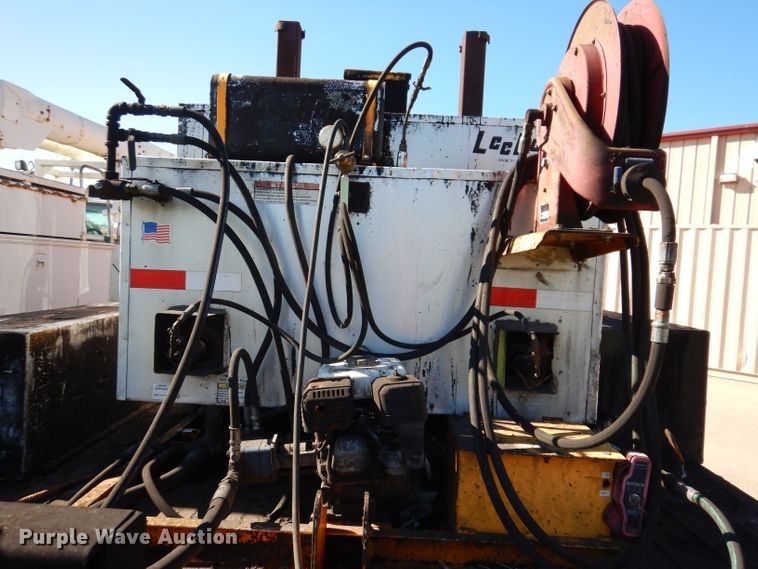 image for item KA9594 1987 GMC Sierra  flatbed truck