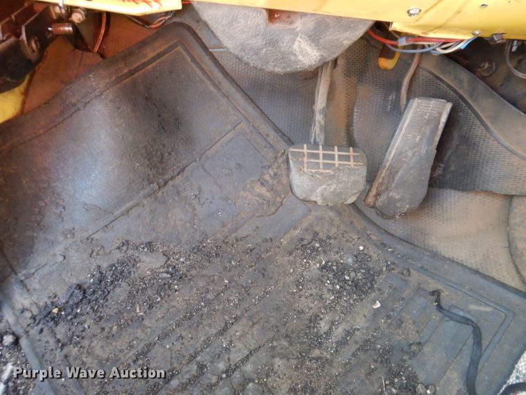 image for item KA9594 1987 GMC Sierra  flatbed truck