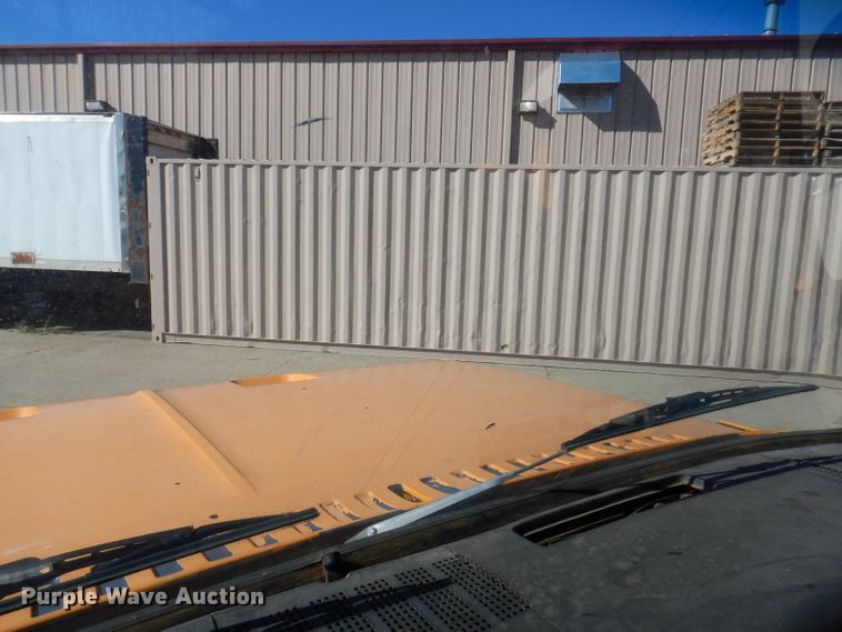 image for item KA9594 1987 GMC Sierra  flatbed truck