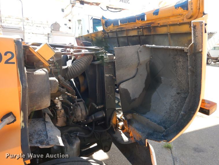 image for item KA9594 1987 GMC Sierra  flatbed truck