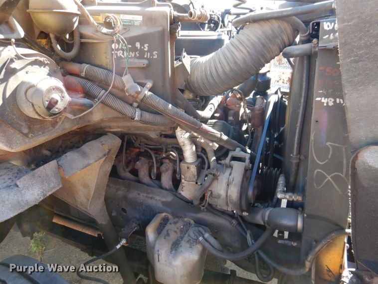 image for item KA9594 1987 GMC Sierra  flatbed truck