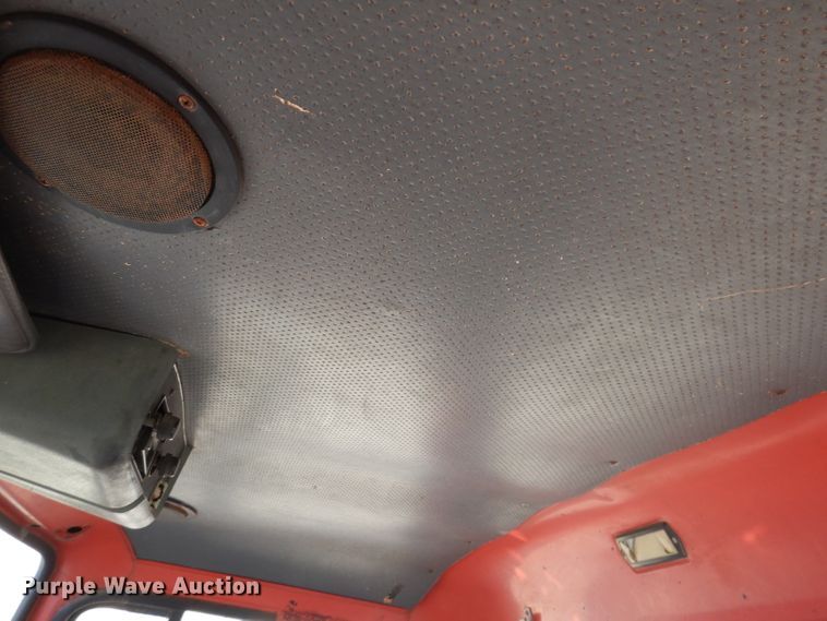 image for item KA9595 1984 Ford LTS9000  truck cab and chassis