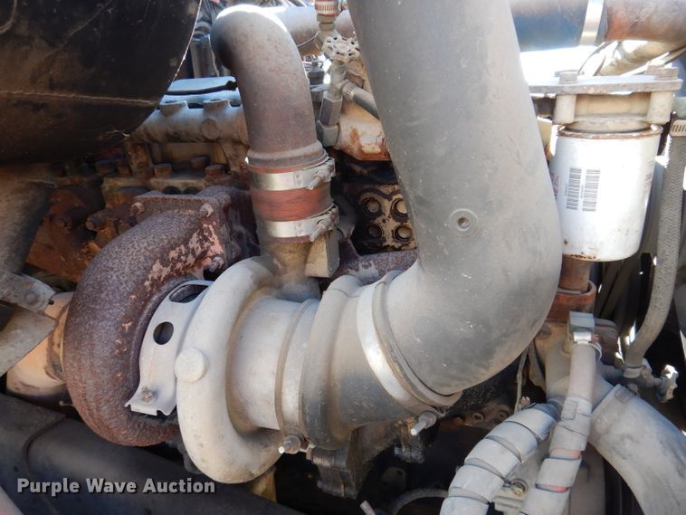 image for item KA9595 1984 Ford LTS9000  truck cab and chassis