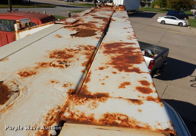 image for item KA9596 2005 International 4300  digger derrick truck