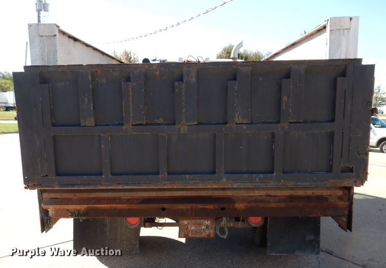 image for item KA9598 1995 International 4700  dump truck