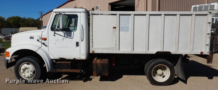 image for item KA9598 1995 International 4700  dump truck