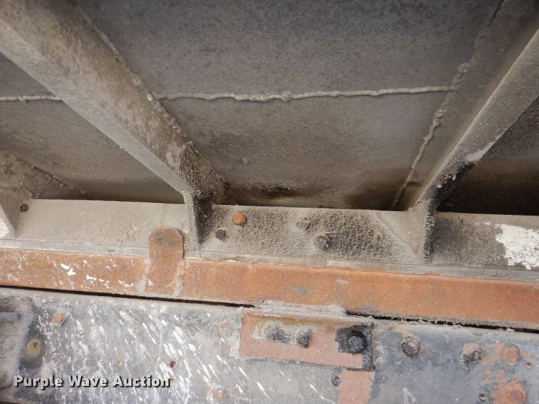 image for item KA9598 1995 International 4700  dump truck