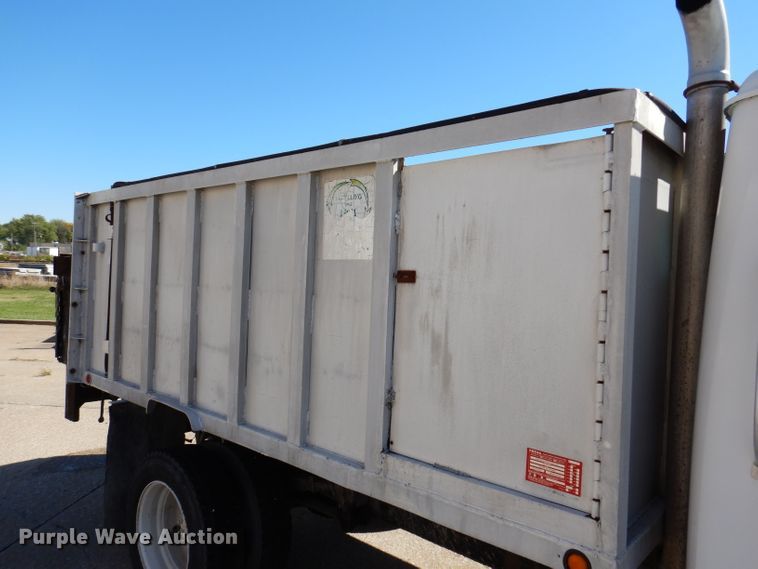 image for item KA9598 1995 International 4700  dump truck