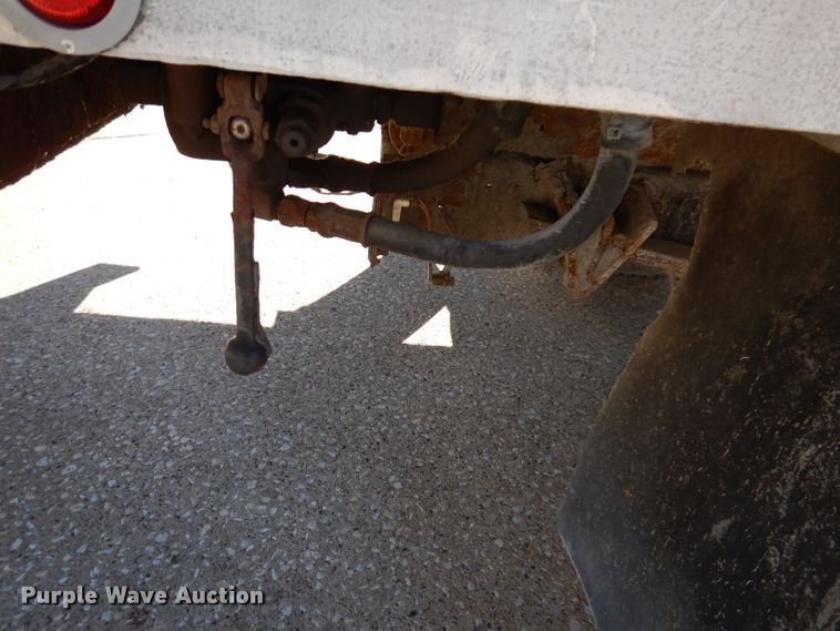 image for item KA9598 1995 International 4700  dump truck