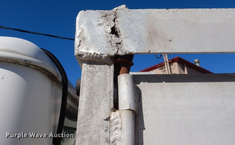 image for item KA9598 1995 International 4700  dump truck