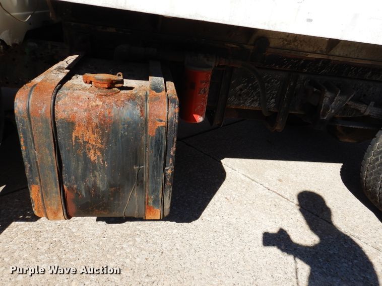 image for item KA9598 1995 International 4700  dump truck