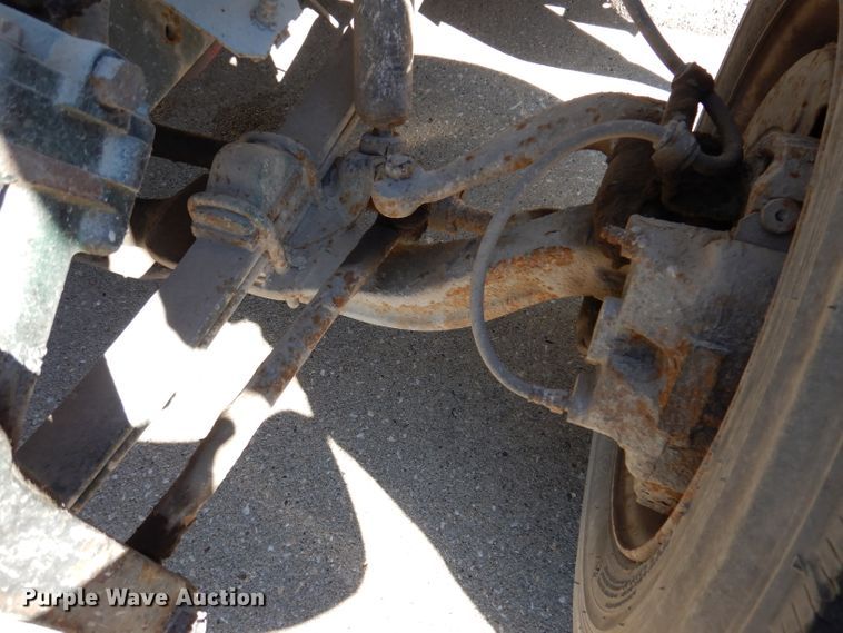 image for item KA9598 1995 International 4700  dump truck