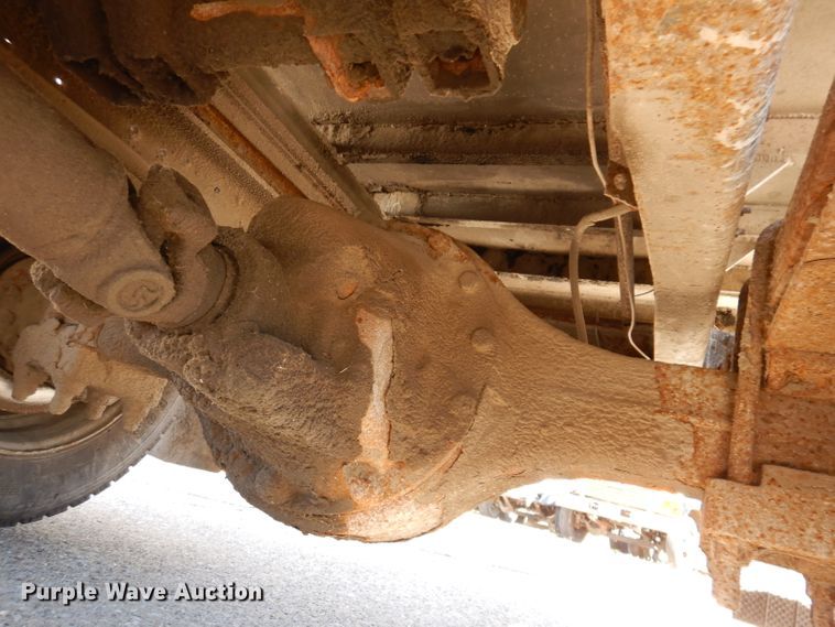 image for item KA9598 1995 International 4700  dump truck