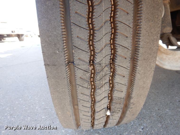 image for item KA9598 1995 International 4700  dump truck