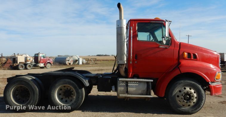 image for item KO9192 2002 Sterling LT9500  semi truck