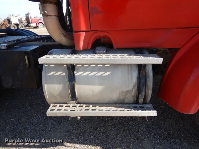 image for item KO9192 2002 Sterling LT9500  semi truck