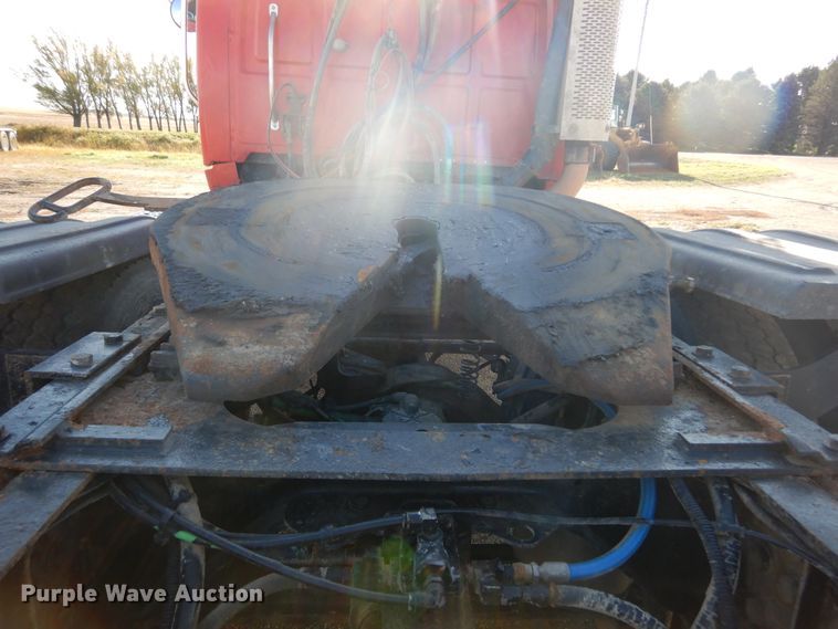 image for item KO9192 2002 Sterling LT9500  semi truck