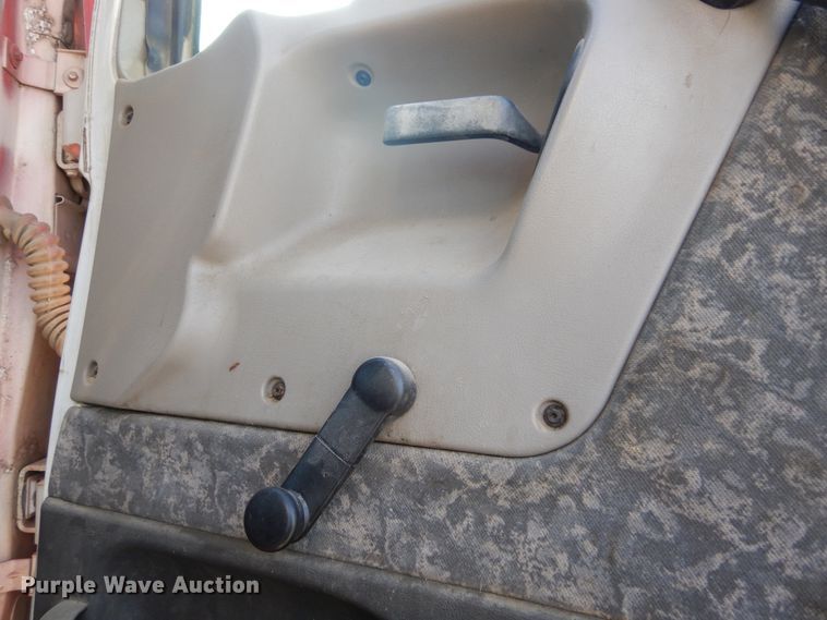 image for item KO9192 2002 Sterling LT9500  semi truck