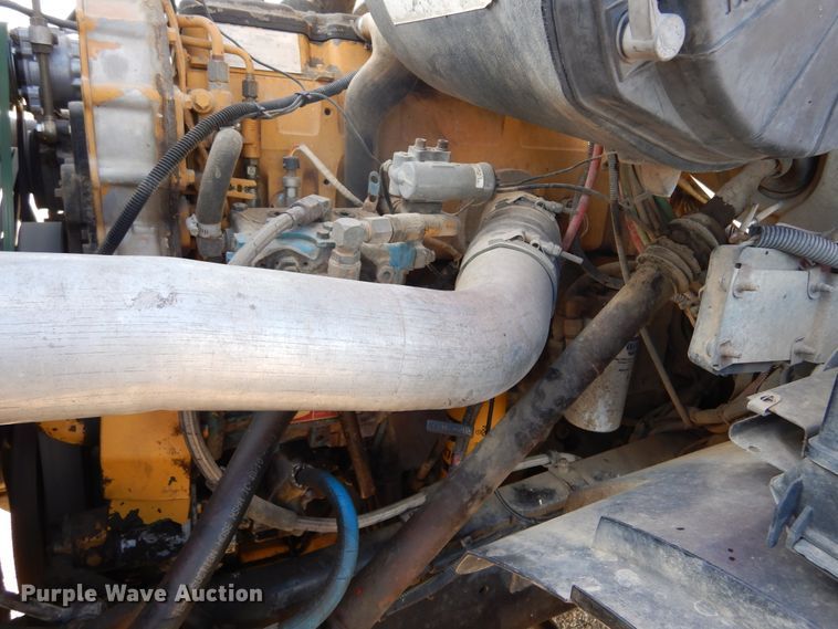 image for item KO9192 2002 Sterling LT9500  semi truck