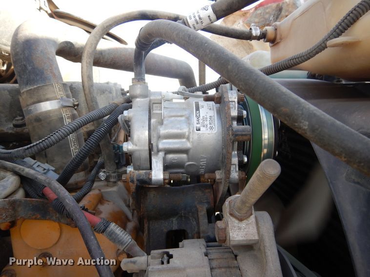 image for item KO9192 2002 Sterling LT9500  semi truck