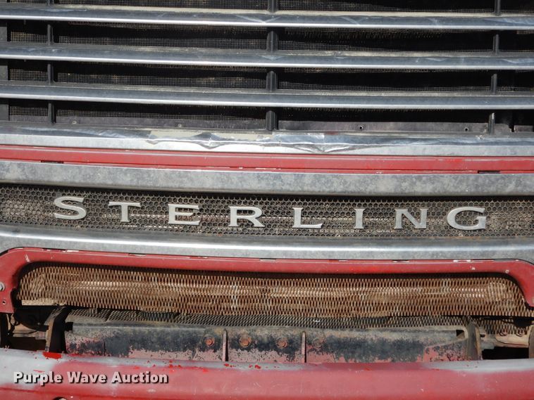 image for item KO9192 2002 Sterling LT9500  semi truck