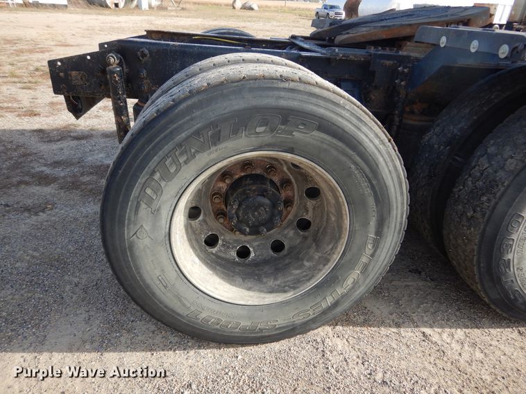 image for item KO9192 2002 Sterling LT9500  semi truck