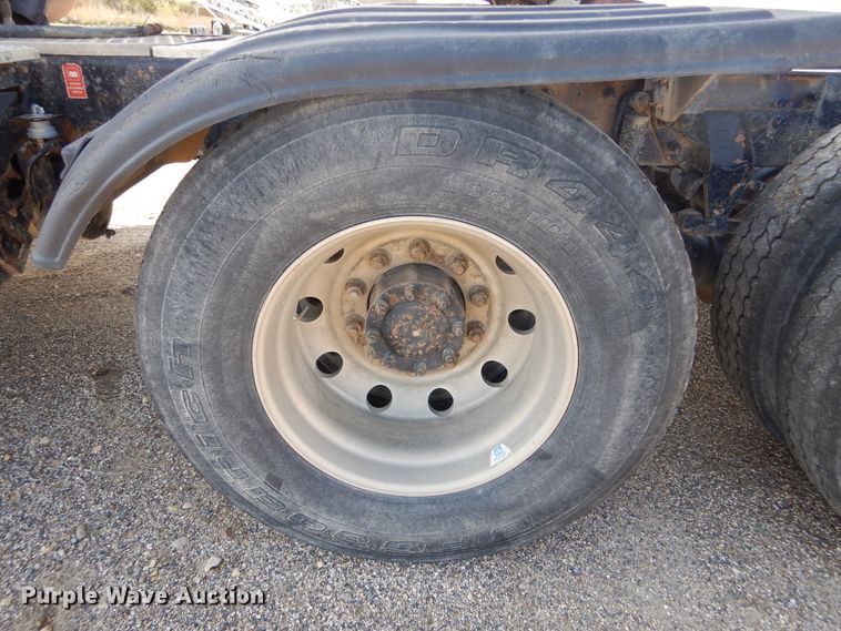 image for item KO9192 2002 Sterling LT9500  semi truck