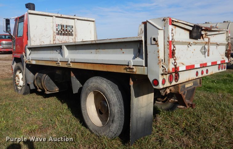 image for item KO9193 1993 Ford CF8000  dump truck